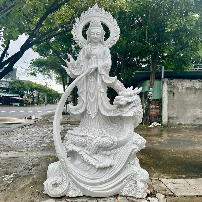 Quan Âm Ngự Long Quang Minh