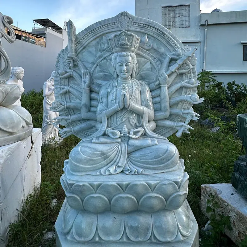 Tượng Quan Âm Thiên Thủ Thiên Nhãn bằng đá xanh