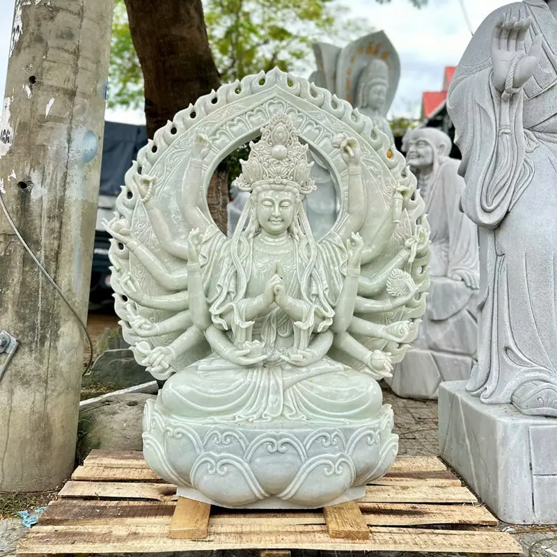 Tượng Quan Âm Thiên Thủ Thiên Nhãn bằng đá trắng