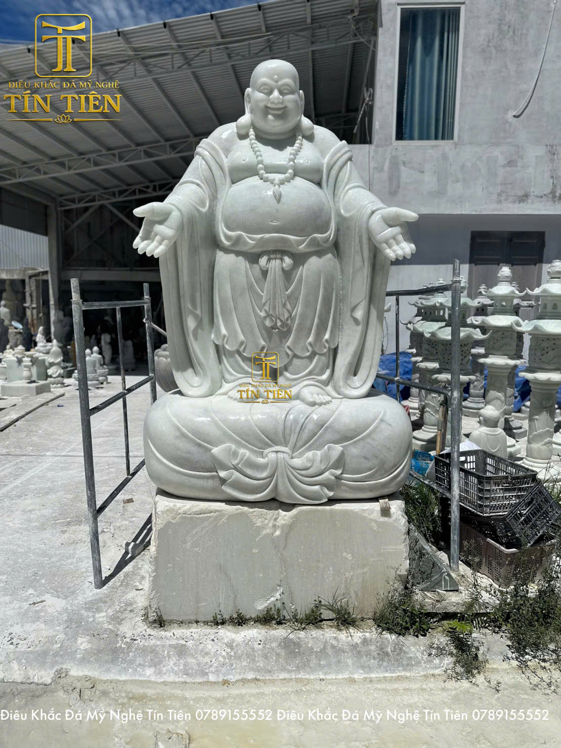 Tượng Phật Di Lặc Bằng Đá