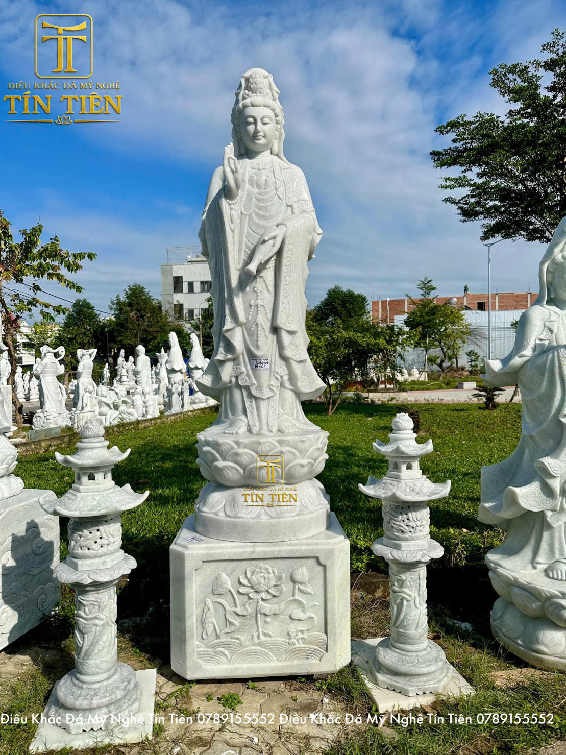 Tượng Quan Thế Âm bồ tát bằng đá
