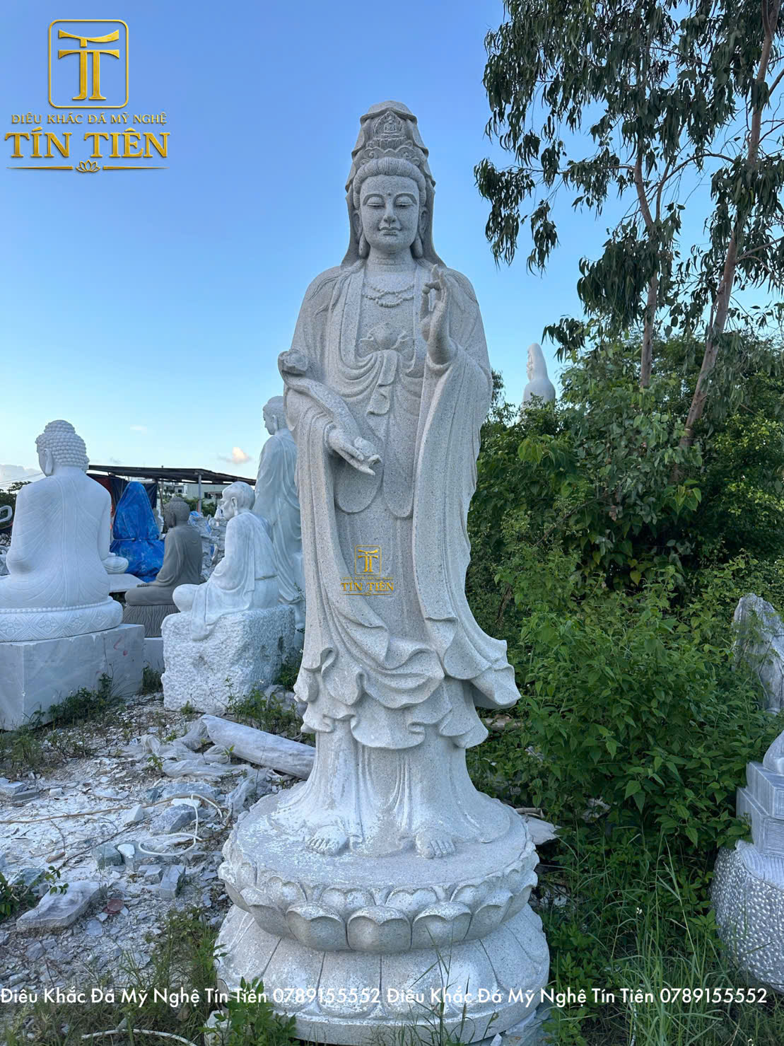 Tượng Quan Thế Âm bồ tát bằng đá