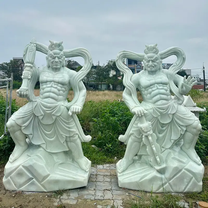 Tượng Phật Kim Cang