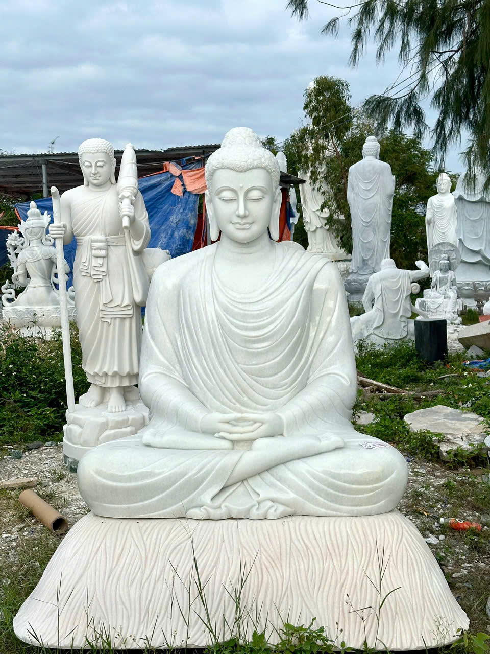 tượng phật thích ca mâu ni bằng đá