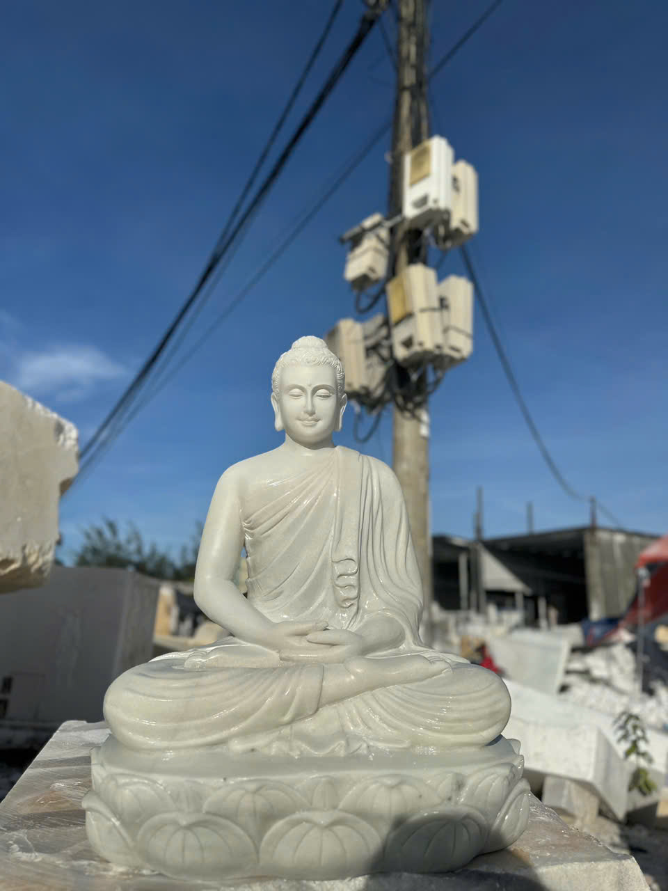 tượng phật thích ca mâu ni bằng đá