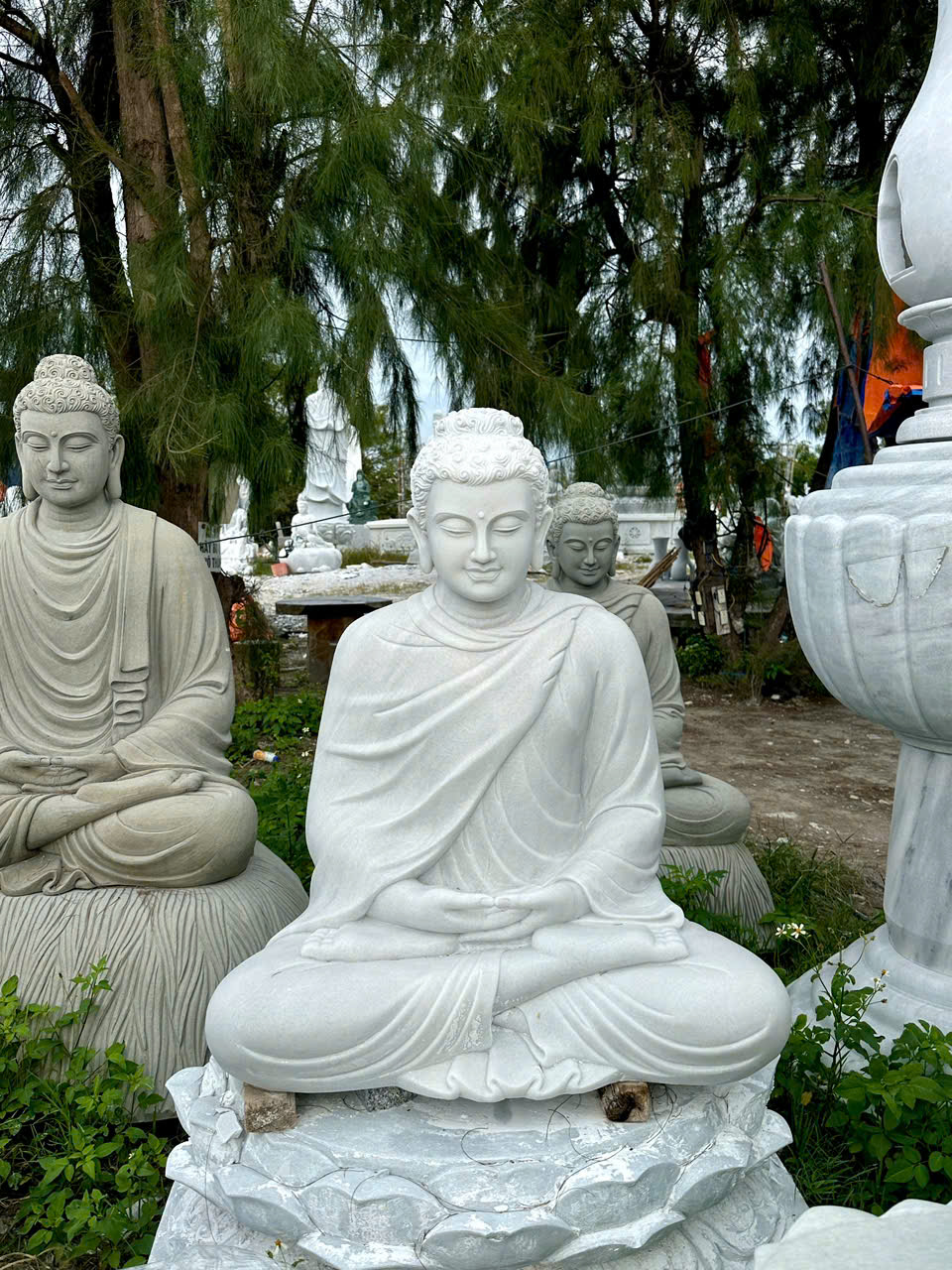 tượng phật thích ca mâu ni bằng đá