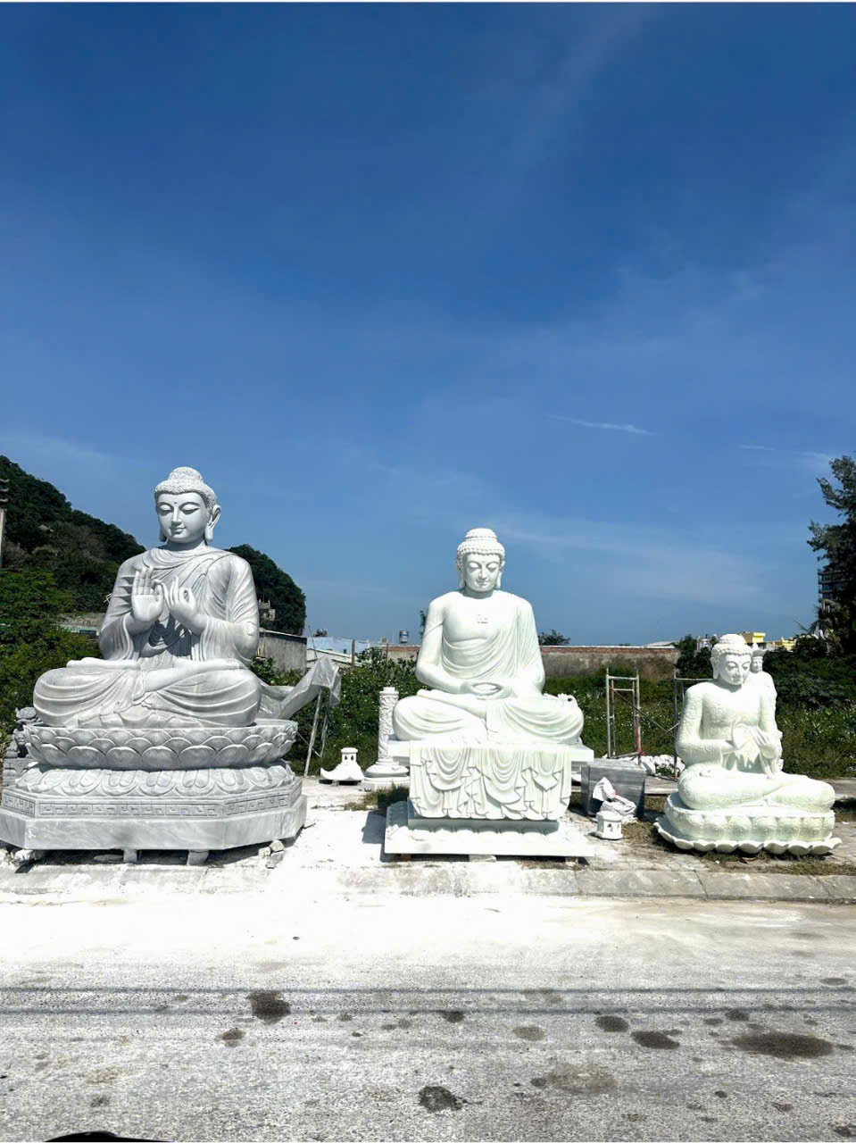 tượng phật thích ca mâu ni bằng đá
