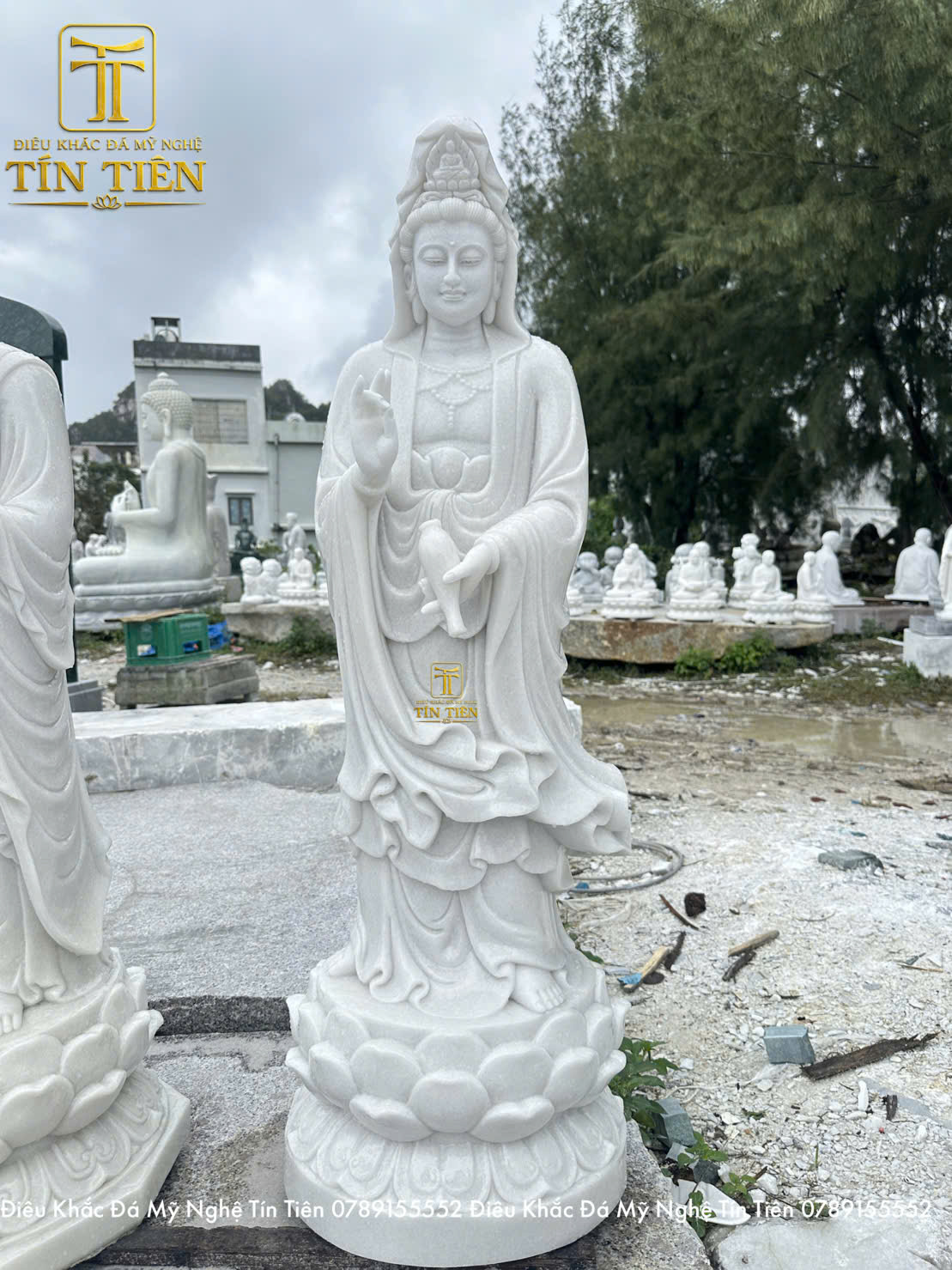 Tượng Quan Thế Âm bồ tát bằng đá