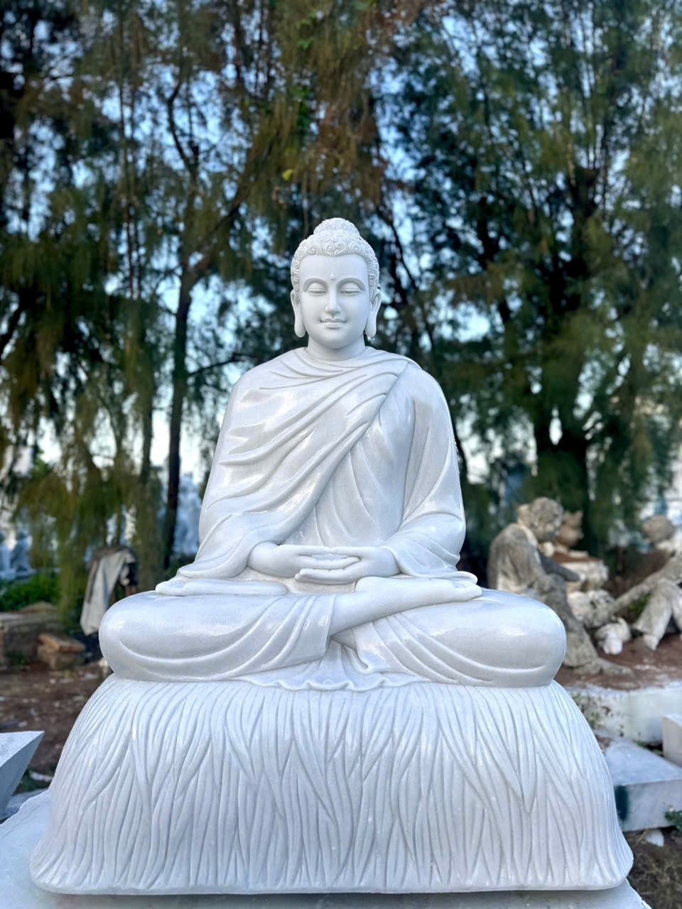 tượng phật thích ca mâu ni bằng đá