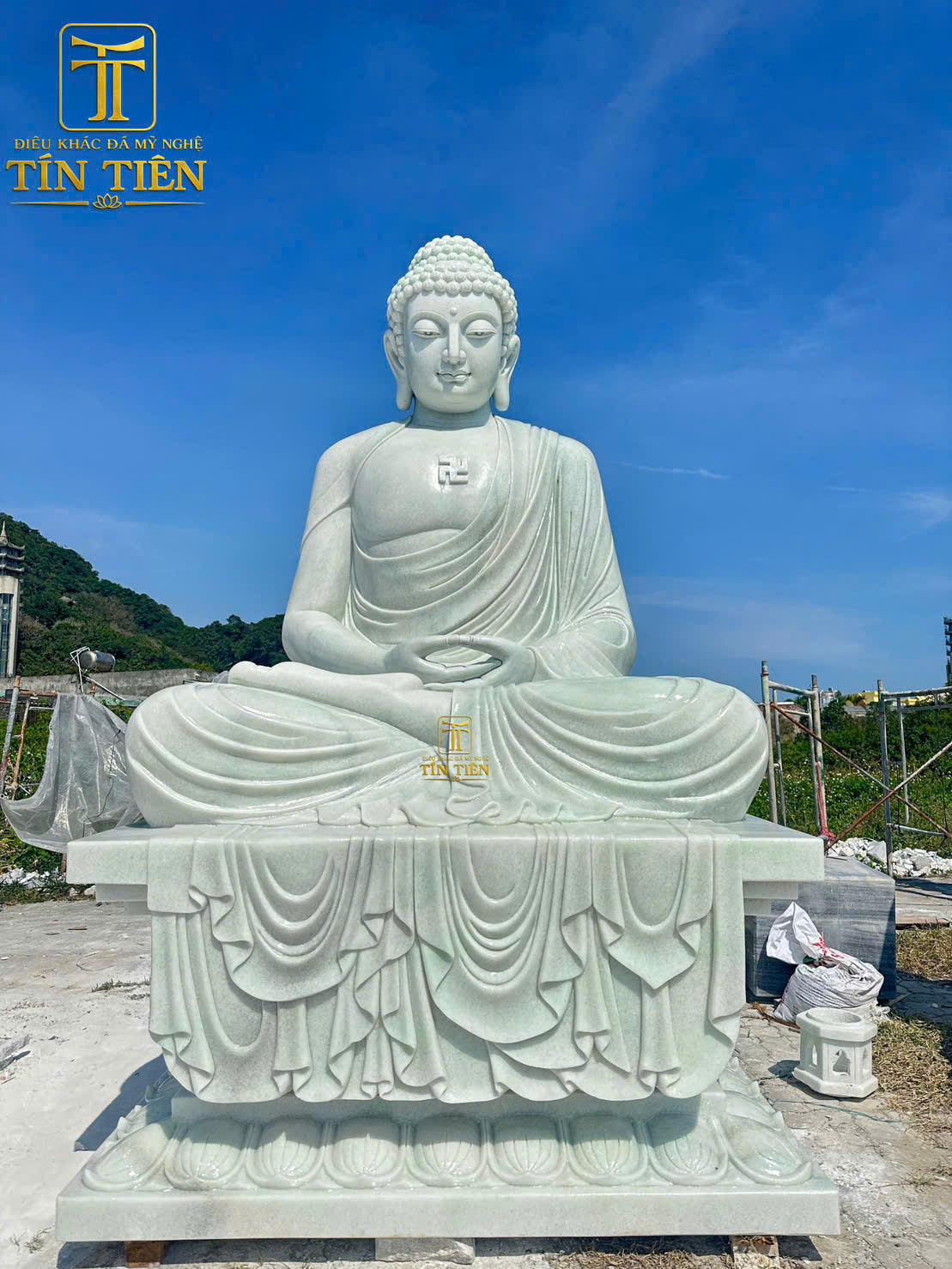 Tượng phật a di đà bằng đá