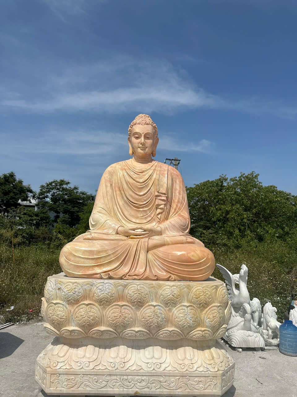 tượng phật thích ca mâu ni bằng đá