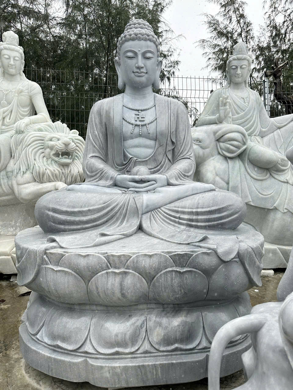 tượng phật thích ca mâu ni bằng đá