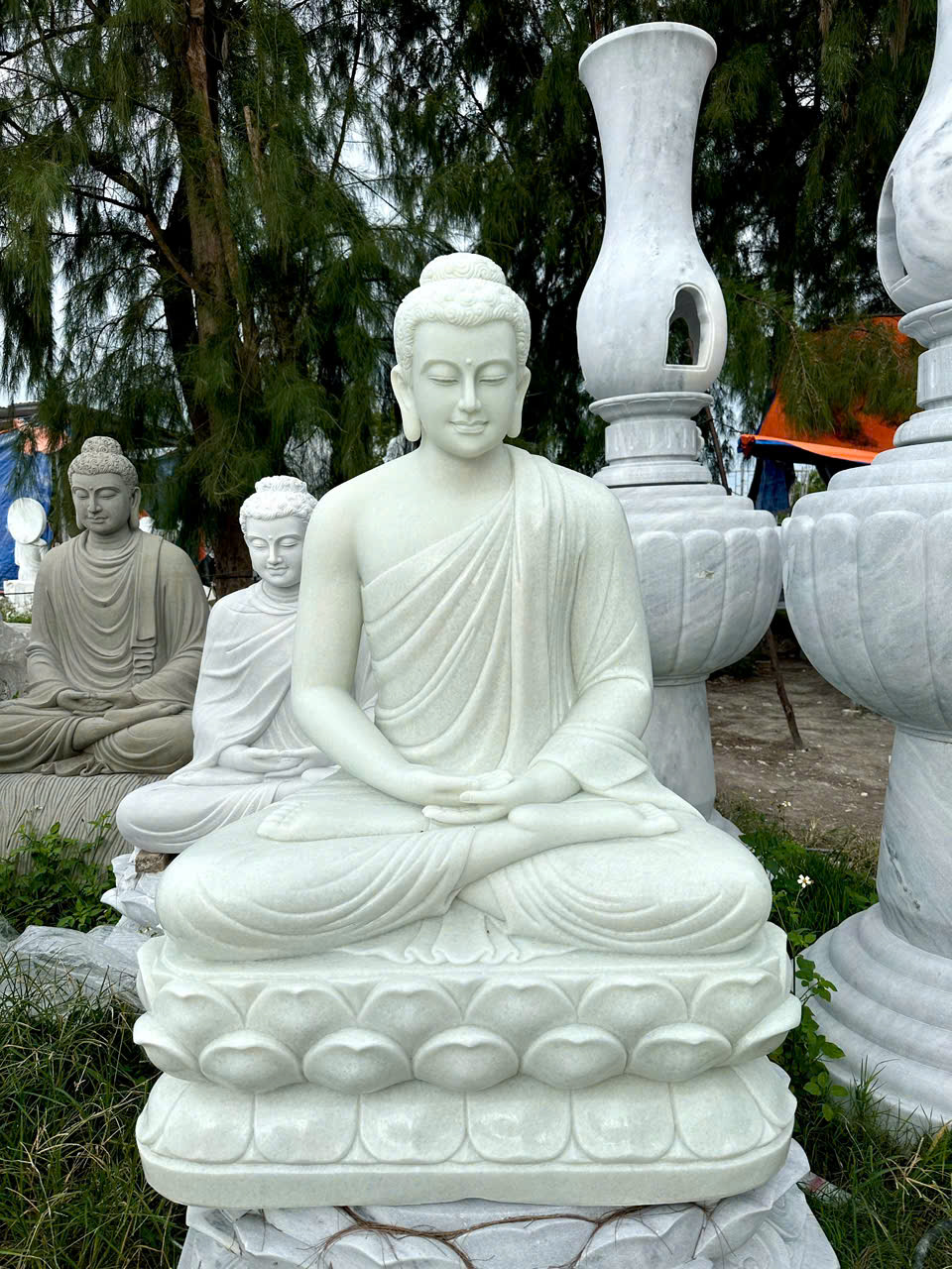 tượng phật thích ca mâu ni bằng đá